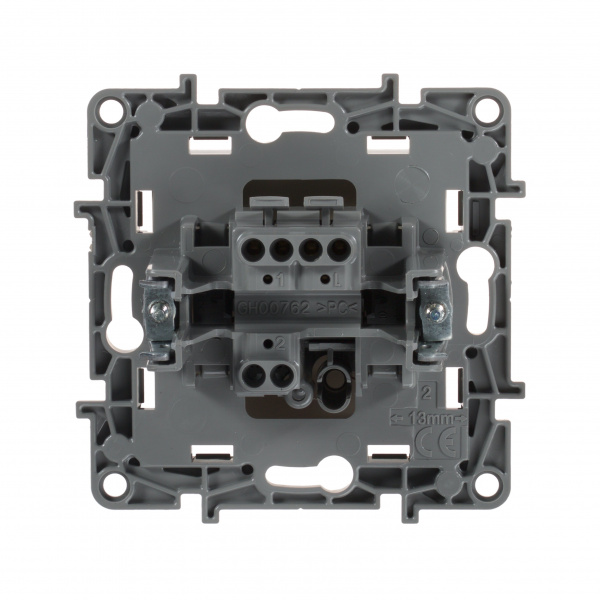 Legrand Etika Слоновая кость Выключатель 1-клавишный 10А, Винтовые клеммы