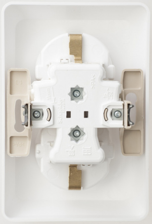 SE Этюд Бел Розетка 2-ая с/з со шторками 16А 250B