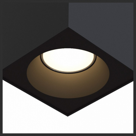 Потолочный светильник C030CL-01B Maytoni Zoom