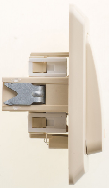 SE Этюд Крем Выключатель кнопочный 1-клавишный с подсветкой