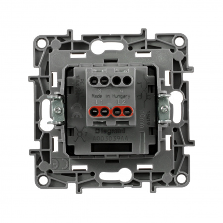 Legrand Etika Алюминий Переключатель промежуточный 1-клавишный, винтовые клеммы, 10AX, 250 В