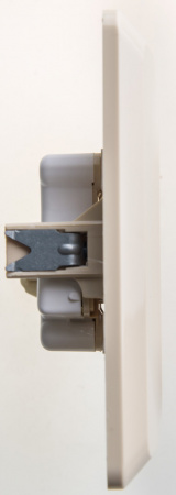 SE Этюд Крем Розетка 2-ая б/з со шторками 16А 250B