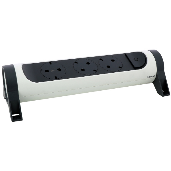 Legrand Revolution Комфорт Бело-черный Удлинитель 3x2К+З с выкл., без кабеля, плоские розетки, фиксируемый поворотный блок