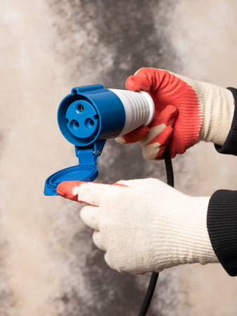 EKF PROxima Розетка переносная 223 2Р+РЕ 32А 220В IP44