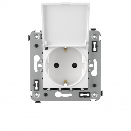DKC Avanti Белое облако Розетка с крышкой 2P+E