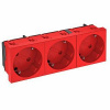 OBO Bettermann Розетка силовая 33° тройная 3х2К+З, 3 модуля Modul45, 45х135 мм, шторки 16А 250В красная
