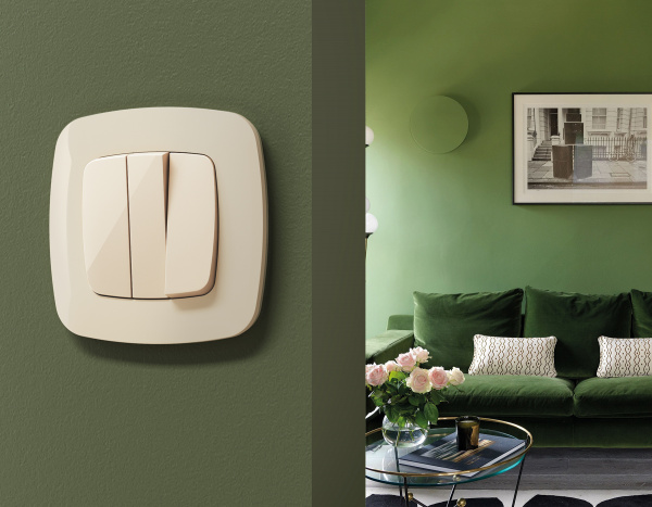 Лицевая панель OMEGA (Бежевый глянец) для 3-клавишных выключателей QUANT OP3050