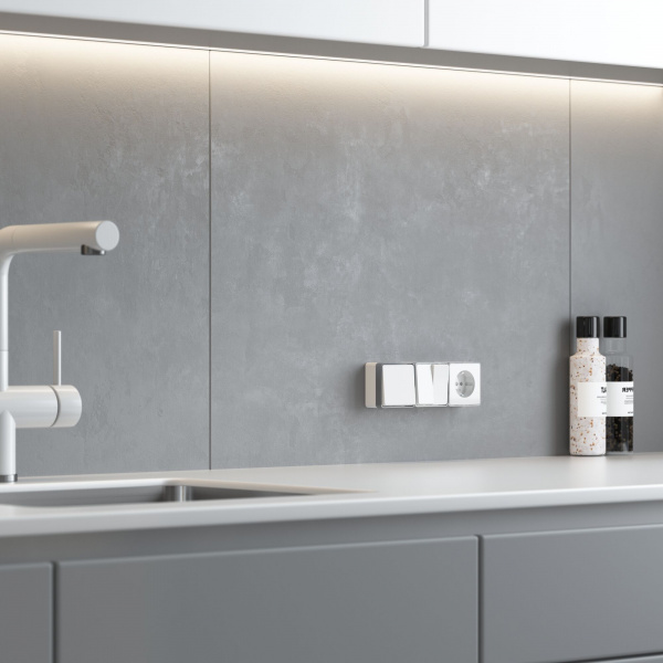 Выключатель одноклавишный Gallant белый W5010001