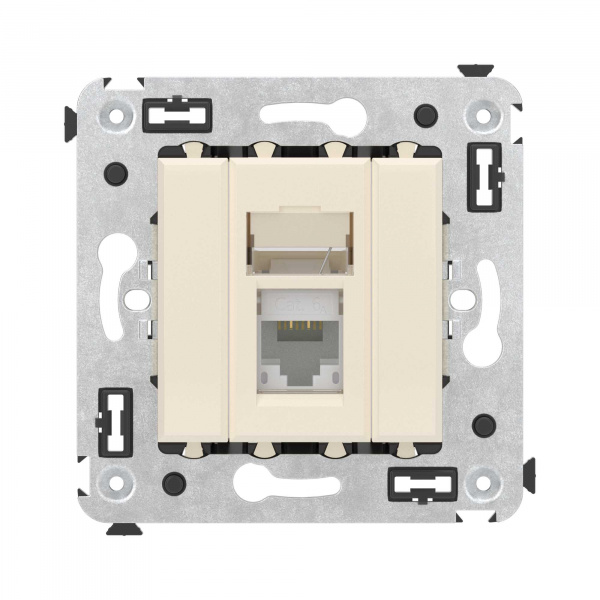 DKC Avanti Ванильная дымка Компьютерная розетка RJ-45 один  категория  6А