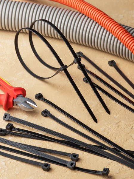 EKF Basic Хомут нейлоновый черный (7,2х500) (100шт.)