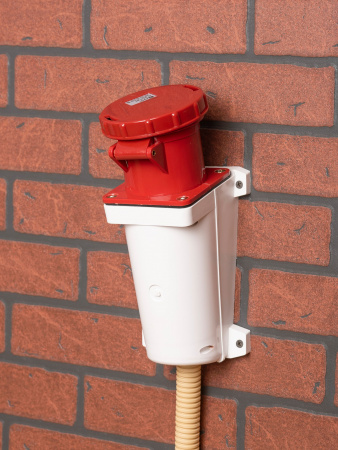 EKF PROxima Розетка стационарная наружная 135 3Р+РЕ+N 63А 380В IP67