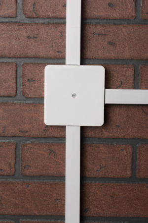 EKF PROxima Коробка разветвительная КМР-030-032кг наружная (100х100х28) белая с клеммником