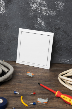 EKF Basic Люк ревизионный пластик с нажим. замком 200х200 (ШхВ внутр.)