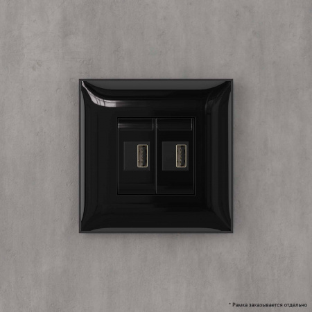 DKC Avanti Черный квадрат Зарядное устройство USB