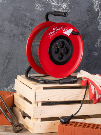 EKF PROxima Удлинитель на катушке "Гефест 2.0" 4 гнезда 40м с заземлением и предохранителем КГ 3*1,5 16А/3,5кВт