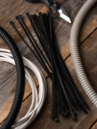 EKF Basic Хомут нейлоновый черный (3,6х370) (100шт.)