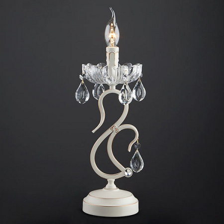 Классическая настольная лампа 12205/1T белый Eurosvet Etna