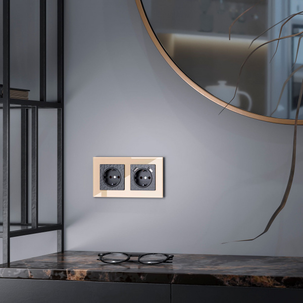 Рамка из стекла на 2 поста Favorit шампань W0021111