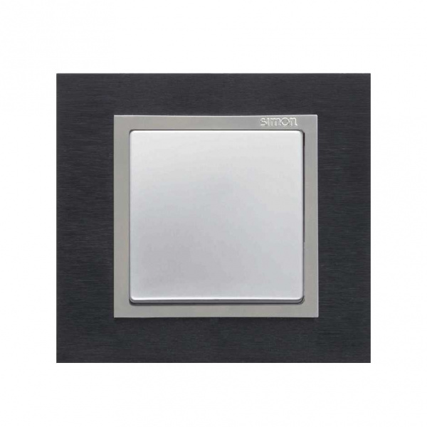Simon 82 Nature Сталь матовая чёрная/Алюминий/Металл Рамка 4-ая
