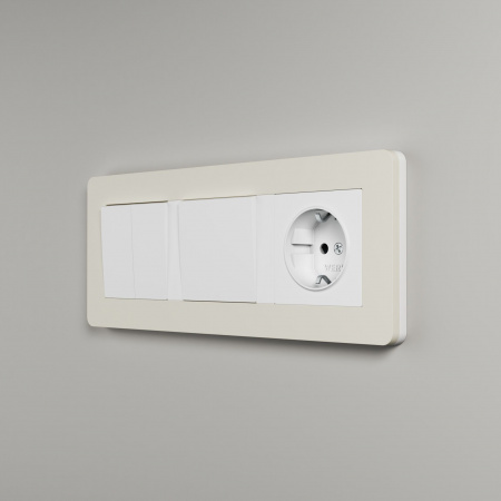 Рамка из поликарбоната на 3 поста Split айвори/белый, soft-touch W0033066