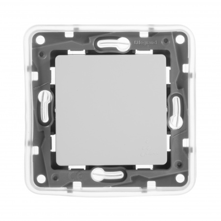 Legrand Etika Белый Выключатель/Переключатель IP44 10А