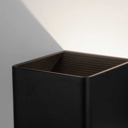 Светильник настенный светодиодный Corudo LED чёрный 4000К MRL LED 1060 черный Elektrostandard Corudo a063687