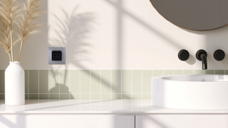 Legrand Etika Алюминий Розетка 2К+З IP44