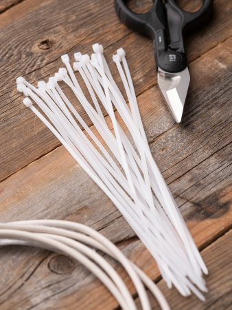 EKF Basic Хомут нейлоновый (2,5х160) (100шт.)