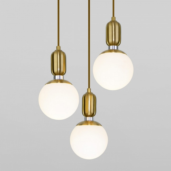 Подвесной светильник со стеклянными плафонами 50151/3 латунь Eurosvet Bubble