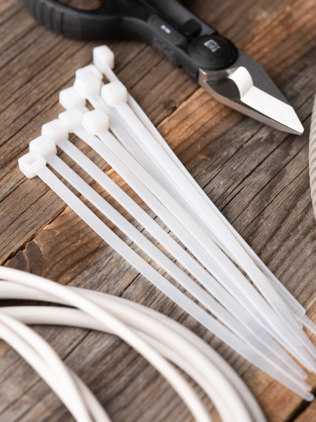 EKF Basic Хомут нейлоновый (4,8х200) (100шт.)