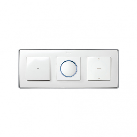 Simon 82 Detail Белый, основание алюминий Рамка 3-ая