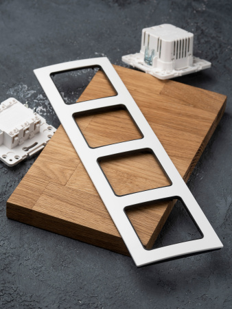 EKF PROxima Стокгольм Белый Линяя черная Рамка 4-ая