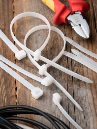 EKF Basic Хомут нейлоновый (7,2х350) (100шт.)