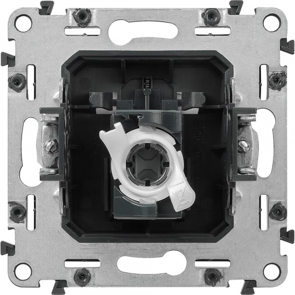 Legrand Valena LIFE DIY Алюм Розетка комп(RJ45) 1-ая 5 кат UTP