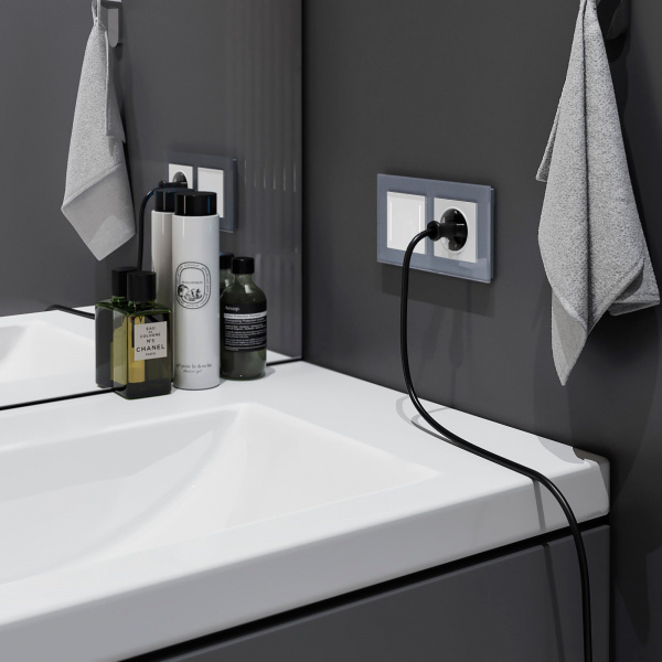 Рамка из стекла на 2 поста Favorit серый W0021115