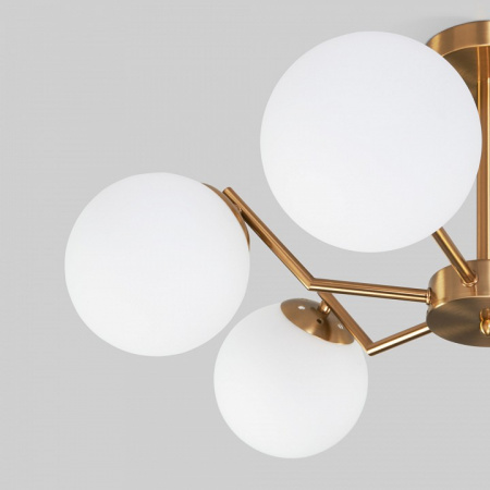 Потолочная люстра 70154/6 латунь Eurosvet Frost