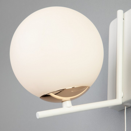 Бра Lucas 70092/1 белый Eurosvet Lucas