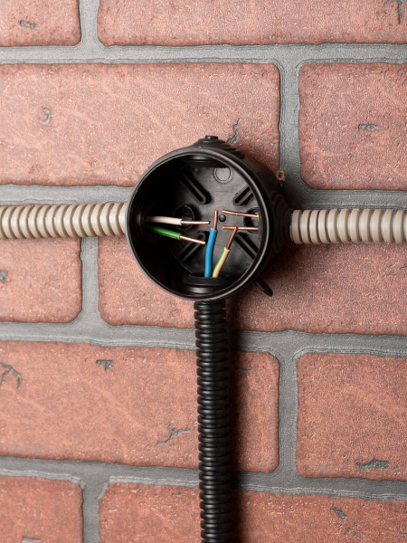 EKF PROxima Коробка распаячная КМР-040-038 с крышкой (65х40) 4 мембр. Ввода чёрная IP54