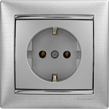 Legrand Valena Алюминий Розетка 1-ая с/з