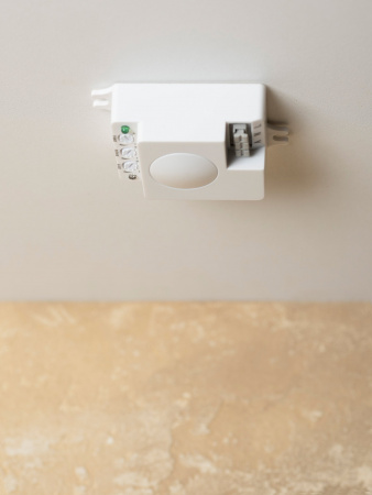 EKF PROxima Микроволновый датчик движения белый 1200Вт 360гр. до 20м IP20 MW-706