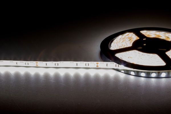 Donel Светодиодная лента SMD, 10мм, 14, 4W/m, 4000K, 1080 Lm/m, DC24V, CRI>95, IP65, DN18287NWRA95IP65