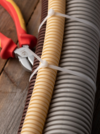 EKF Basic Хомут нейлоновый (4,8х300) (100шт.)