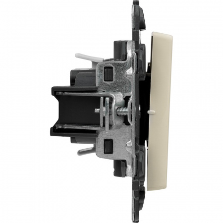 Legrand Valena LIFE DIY Сл.кость Выключатель 1-клавишный с подсветкой 10А 250В