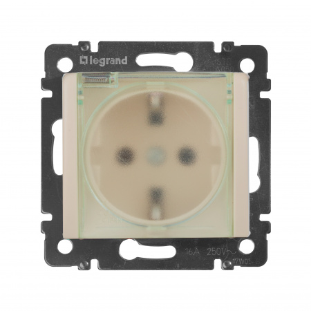 Legrand Valena Крем Розетка 1-ая с/з с крышкой и защитными шторками IP44 (к простой рамке)