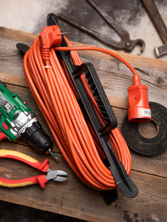 EKF PROxima Удлинитель на рамке "Зевс 2.0" 30м с заземлением ПВС 3*1,0 16А/3,5кВт