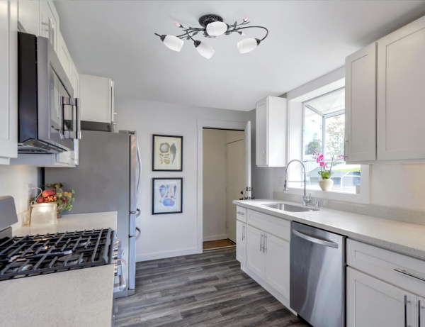 Потолочная люстра MW-Light Верона 334013504