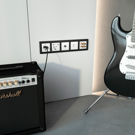 Розетка Ethernet RJ-45 (Hammer белый) W1281001