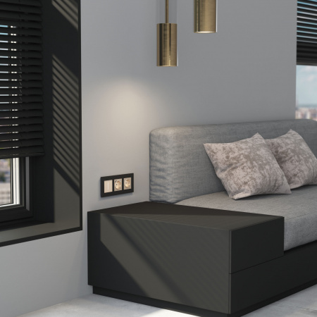 Рамка из металла на 3 поста АluMax черный алюминий W0033508