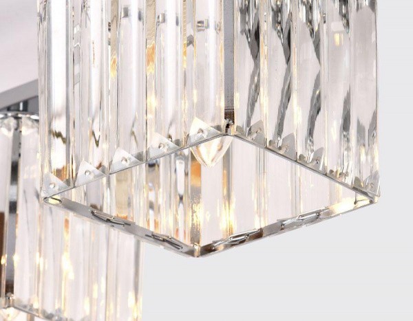 Потолочная люстра Ambrella light Traditional TR5215