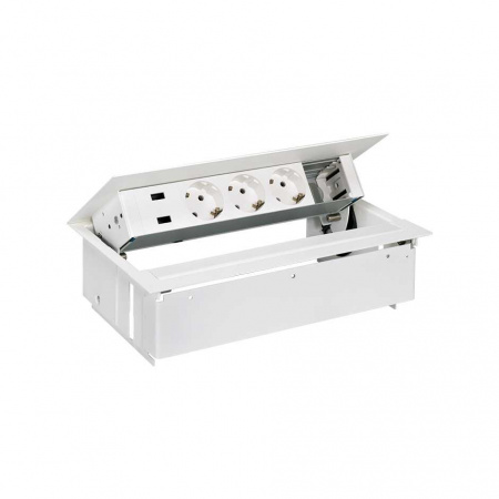 Simon 400 Белый Врезной розеточный блок с крышкой и мет. вводом, 3x2P+E, 2xUSB зарядное уст., 1 пустой модуль